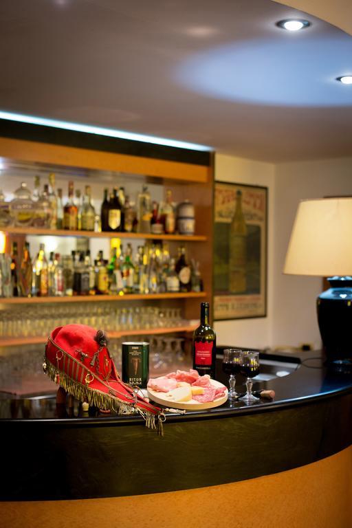 Hotel Le Rocce มาจิโอเน ภายนอก รูปภาพ